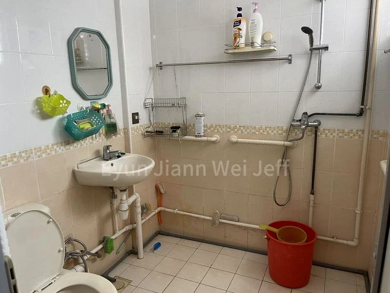 Master Room (HDB) for Rent in 209 Jurong East Street 21 - Image 4