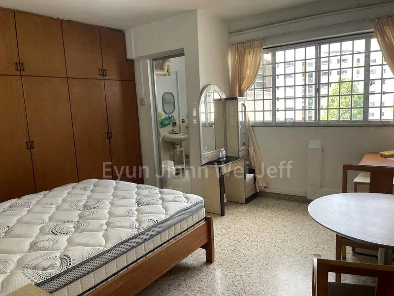 Master Room (HDB) for Rent in 209 Jurong East Street 21 - Image 1