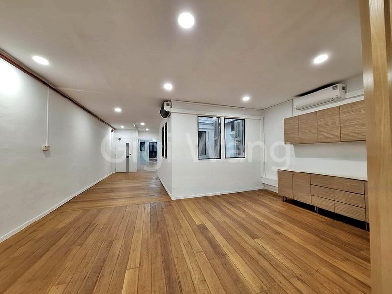 Shop / Shophouse for Rent: Shophouse | Renovated | Near Maxwell MRT - Image 5