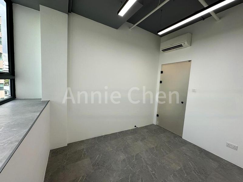 Light Industrial (B1) for Rent: Trivex - Image 5