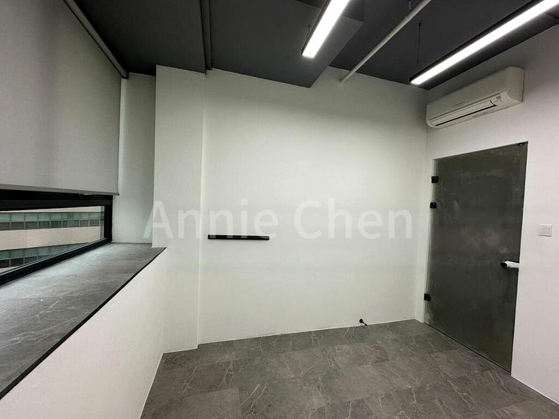 Light Industrial (B1) for Rent: Trivex - Image 7