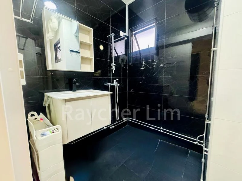 5 Room (5A) HDB for Sale in 763 Bedok Reservoir View - Image 5