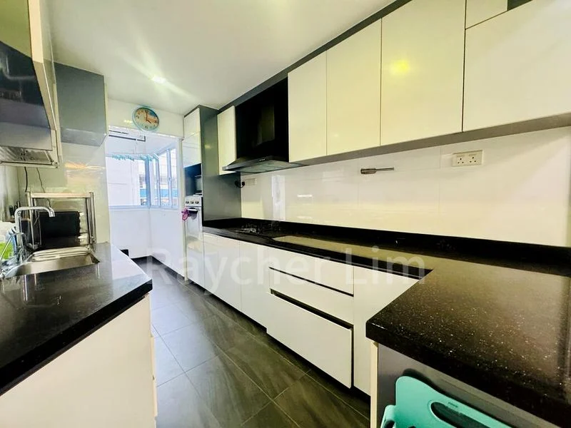 5 Room (5A) HDB for Sale in 763 Bedok Reservoir View - Image 6