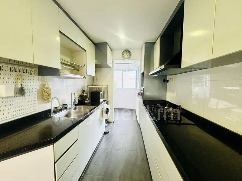 5 Room (5A) HDB for Sale in 763 Bedok Reservoir View - Image 4