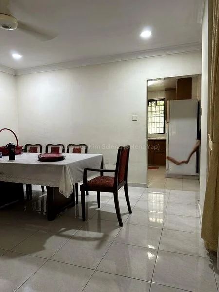 5 Bed Bungalow (Landed) for Sale in Lynwood Eight - Image 1