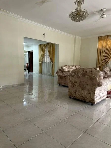 5 Bed Bungalow (Landed) for Sale in Lynwood Eight - Image 2