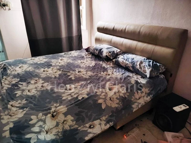 Room (HDB) for Rent in  684 Hougang Avenue 8 - Image 2