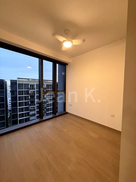 2 Bed Apartment (Condo) for Rent in  Penrose - Image 4