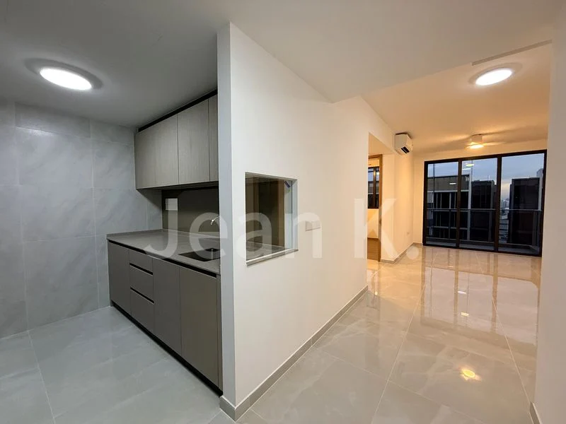 2 Bed Apartment (Condo) for Rent in  Penrose - Image 1