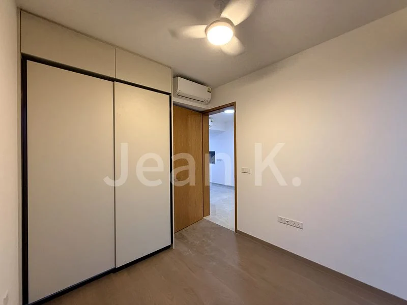 2 Bed Apartment (Condo) for Rent in  Penrose - Image 5