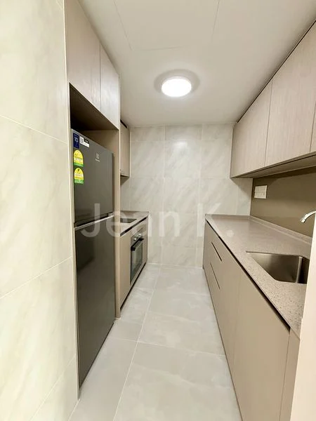 2 Bed Apartment (Condo) for Rent in  Penrose - Image 12