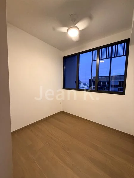 2 Bed Apartment (Condo) for Rent in  Penrose - Image 10