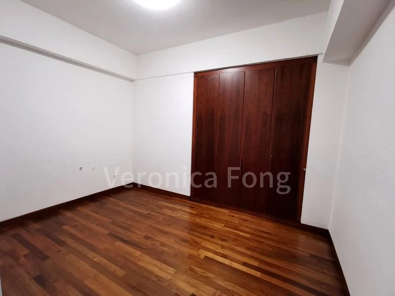 4 Bed Condo for Rent in  Aspen Heights - Image 4