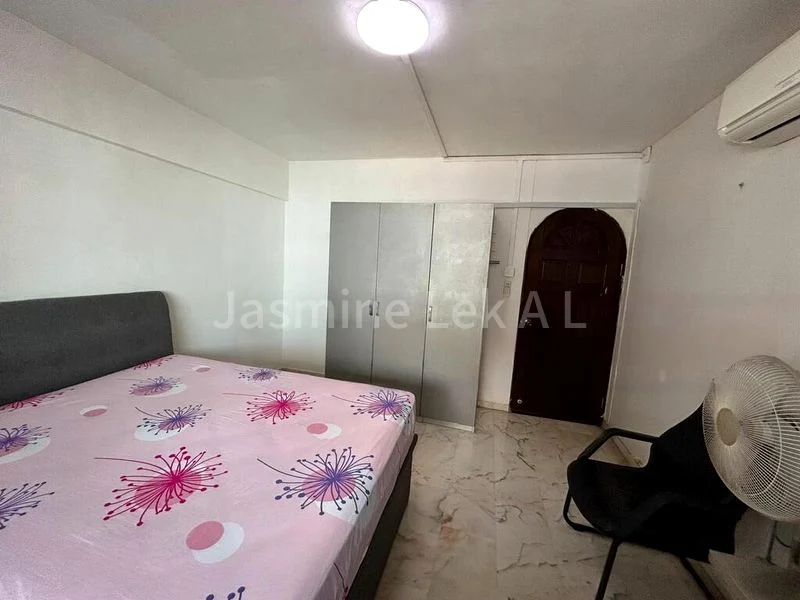 Room (HDB) for Rent in  837 Woodlands Street 82 - Image 4