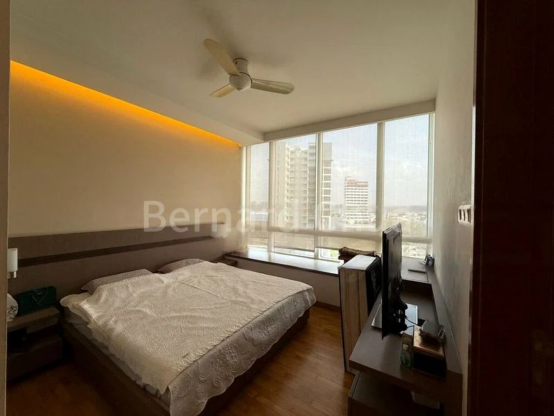 3 Bed Condo for Rent in  The Sea View - Image 5