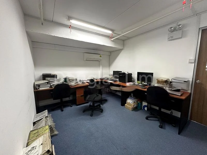 REVV: Factory / Workshop (B2) for Rent: 1,200 Sqft Industrial Shop, Unit #08-88, on Soon Lee Street, at Pioneer Circus. - Image 1