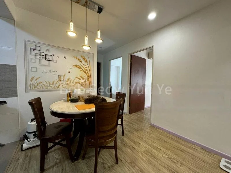 4 Room (4A) HDB for Rent in  513C Yishun Street 51 - Image 2