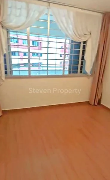 Common Room (HDB) for Rent in  419 Hougang Avenue 8 - Image 4