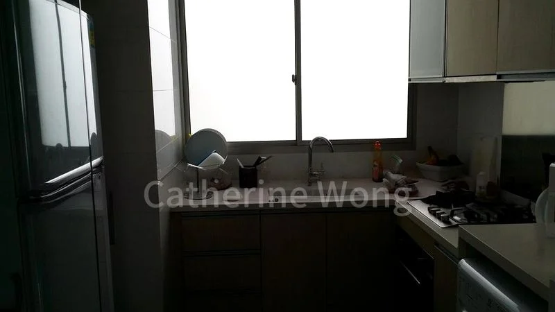 2 Bed Condo for Rent in  The Parc Condominium - Image 1