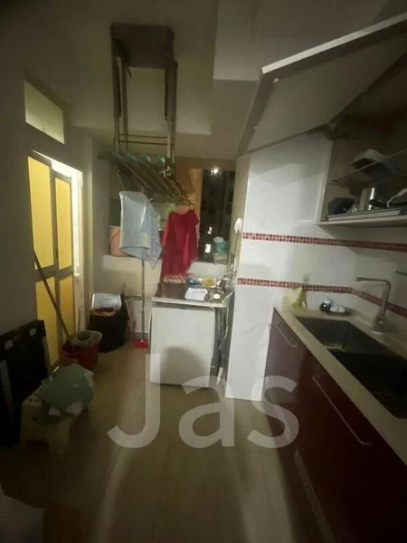 3 Bed Condo for Rent in  The Esparis - Image 1