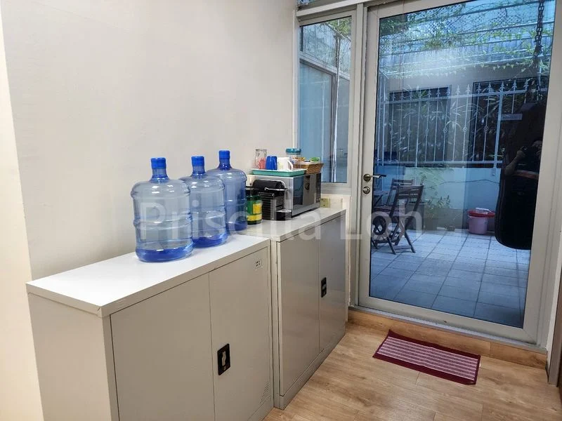 Office for Rent in  Prestige Centre - Image 6