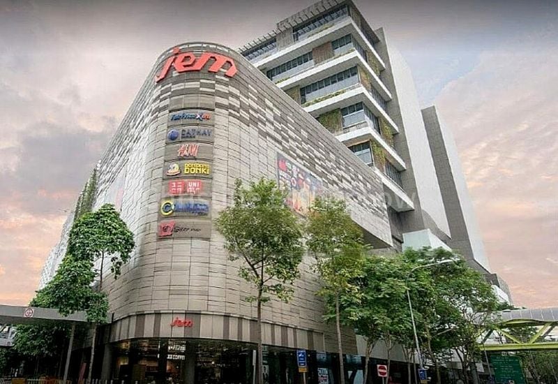 Light Industrial (B1) for Rent: Near Jurong East MRT - Image 1