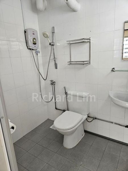 5 Room (5I) HDB for Rent in  798 Yishun Ring Road - Image 3