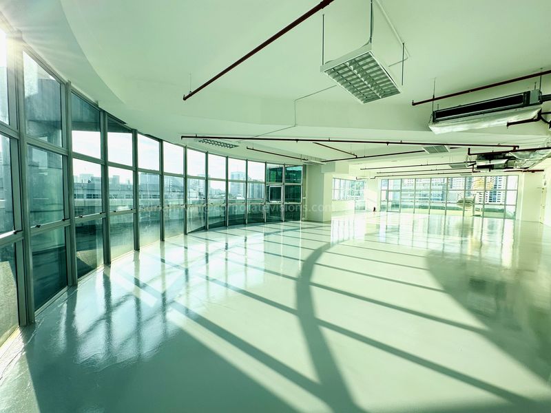 Factory / Workshop (B2) for Rent in  Jalan Kilang Barat - Image 2