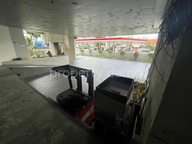 Light Industrial (B1) for Rent: Genting Lane * 4400 sqft - Image 3