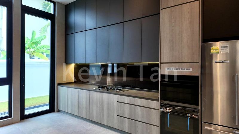 8 Bed Bungalow (Landed) for Sale in Thomson 800 - Image 2