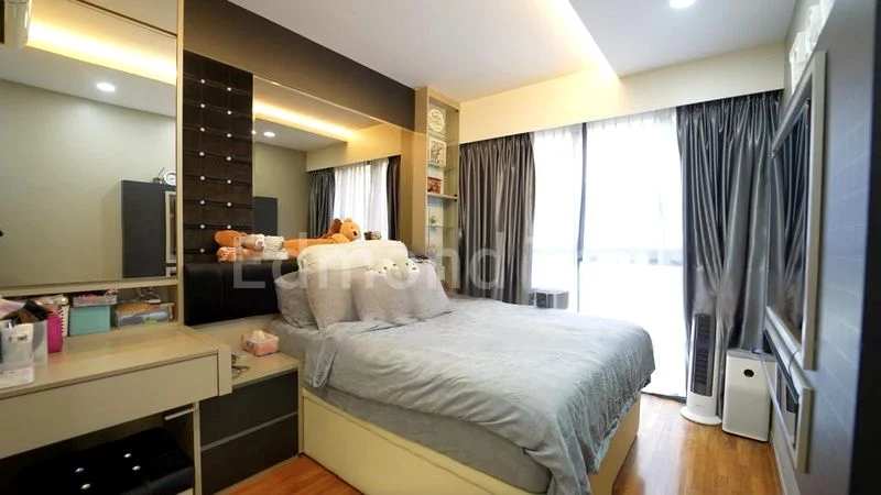 3 Bed Executive Condo for Sale in  Twin Fountains - Image 3