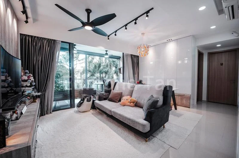 3 Bed Executive Condo for Sale in  Twin Fountains - Image 1