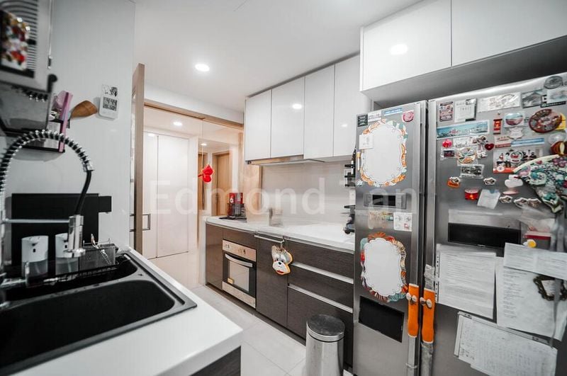 3 Bed Executive Condo for Sale in  Twin Fountains - Image 2