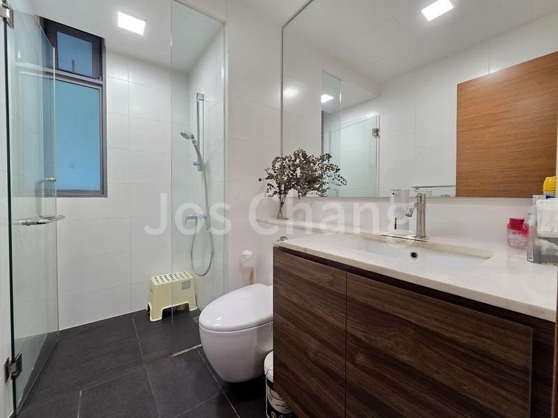 3 Bed Condo for Sale in  Double Bay Residences - Image 3