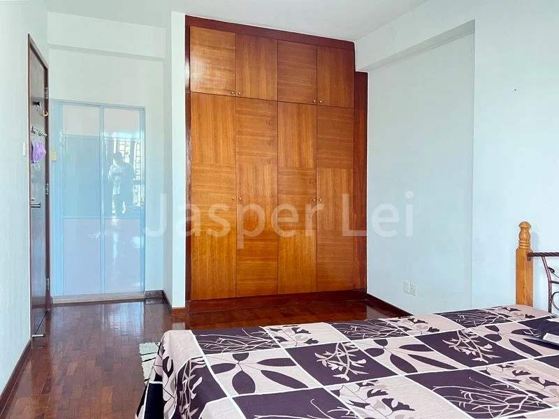 3 Bed Executive Condo for Sale in  Woodsvale - Image 10