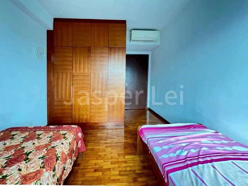 3 Bed Executive Condo for Sale in  Woodsvale - Image 12