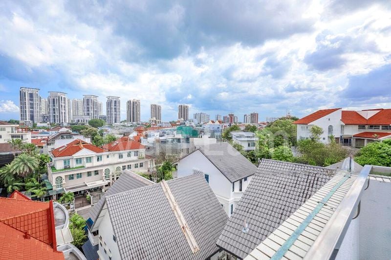 6 Bed Semi-Detached House (Landed) for Sale in Sennett Avenue - Image 8