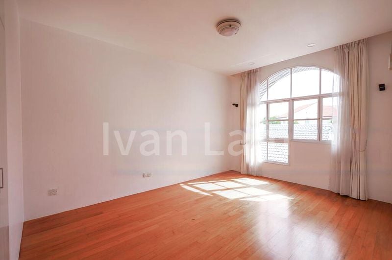 6 Bed Semi-Detached House (Landed) for Sale in Sennett Avenue - Image 3