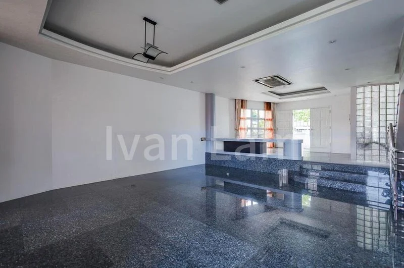 6 Bed Semi-Detached House (Landed) for Sale in Sennett Avenue - Image 16