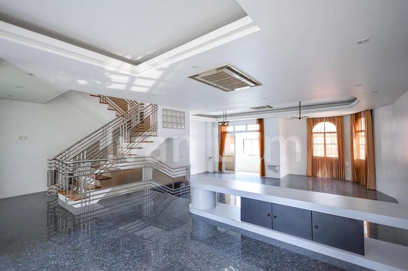 6 Bed Semi-Detached House (Landed) for Sale in Sennett Avenue - Image 19