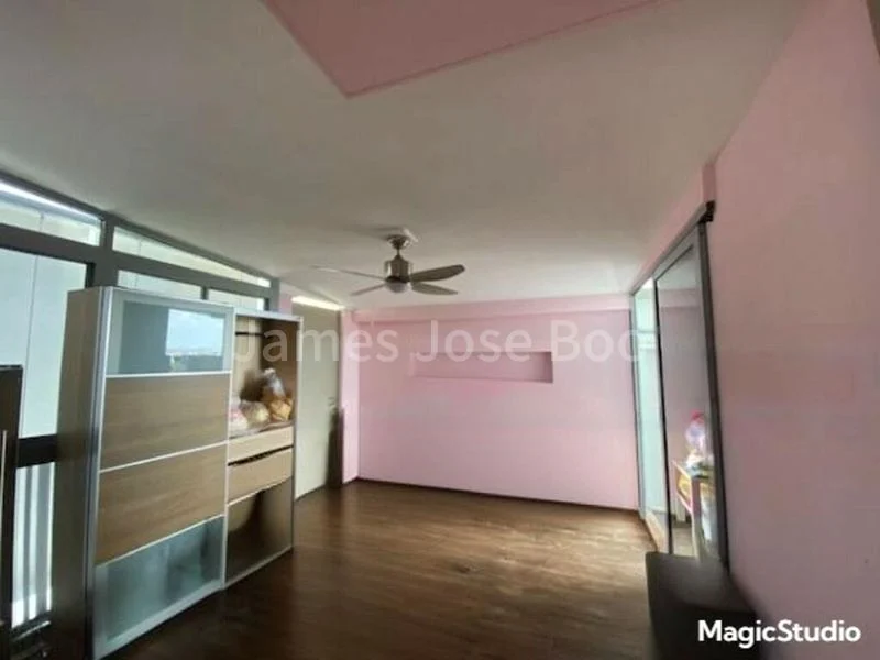 4 Bed Condo for Rent in The Waterline - Image 13