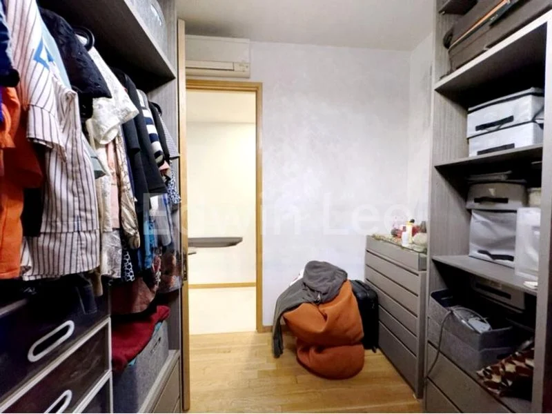 3 Bed Condo for Sale in  The Trilinq - Image 6