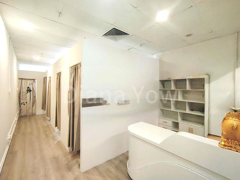 Mall Shop for Rent: The Adelphi - Image 2