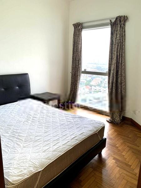 2 Bed Condo for Rent in  The Bayshore - Image 4