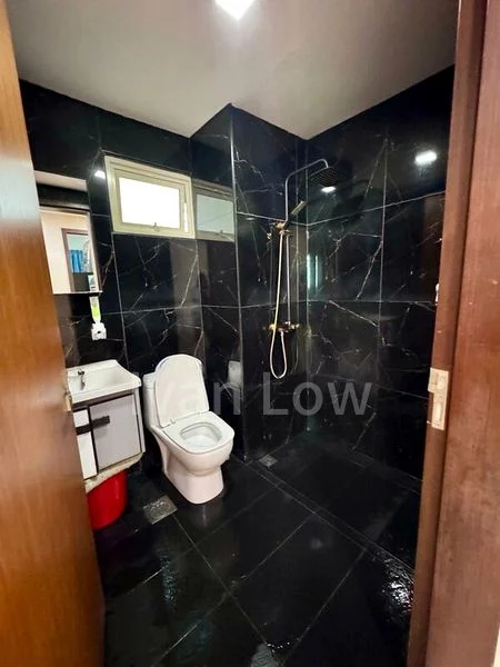 3 Bed Executive Condo for Sale in  Watercolours - Image 2