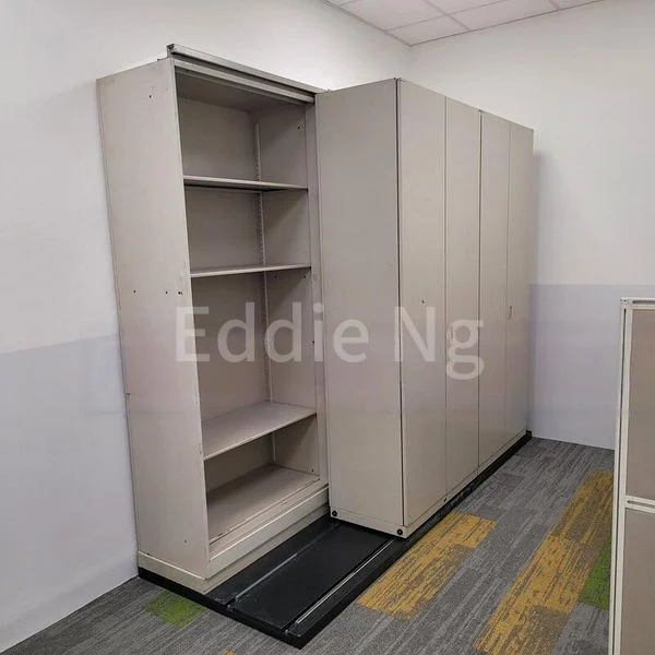 Light Industrial (B1) for Rent: Woodlands 11 - Image 3