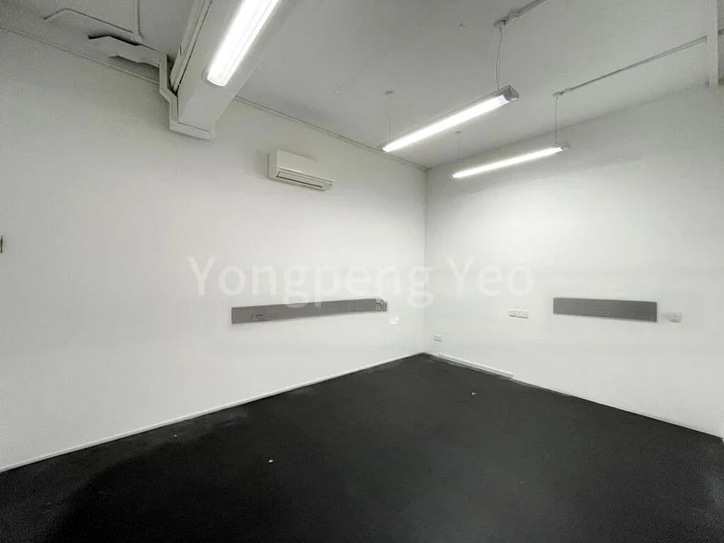 Light Industrial (B1) for Rent: Kung Chong Road - Image 5