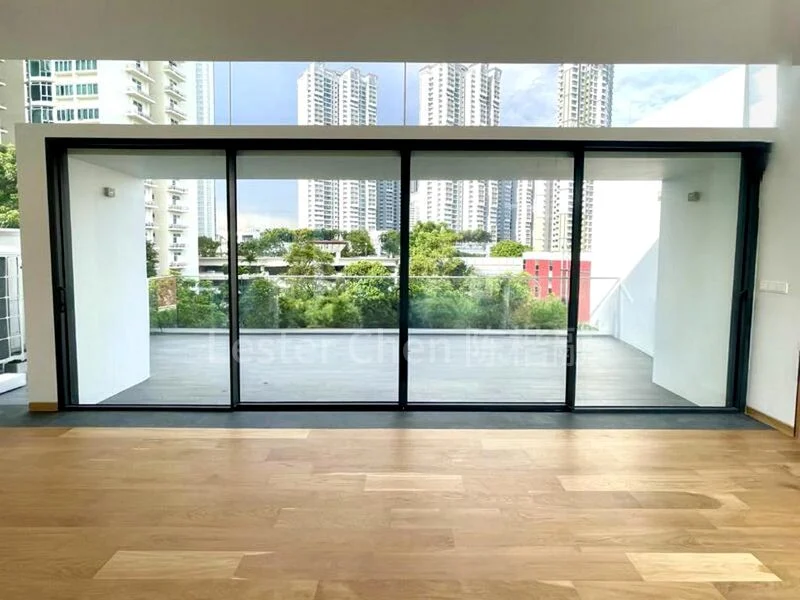 5 Bed Semi-Detached House (Landed) for Sale in  Kembangan Gardens - Image 1