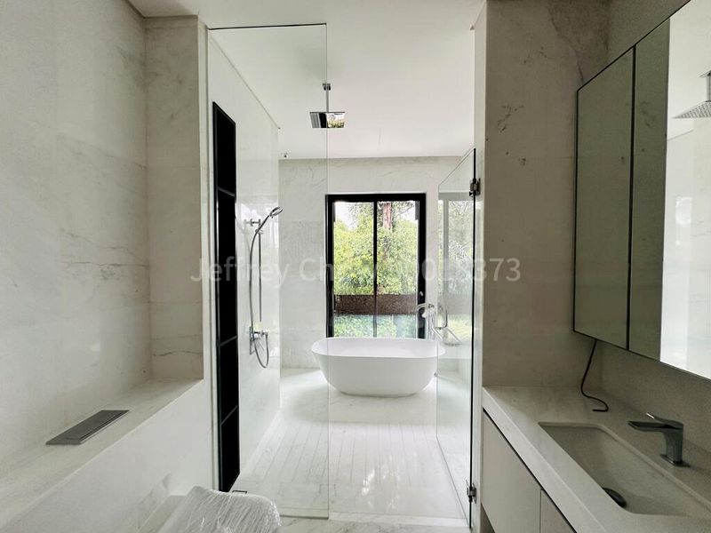 5 Bed Terraced House (Landed) for Sale in  Whitley Road - Image 2