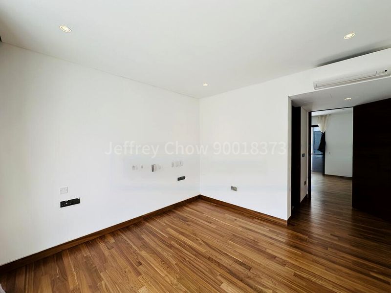 5 Bed Terraced House (Landed) for Sale in  Whitley Road - Image 7